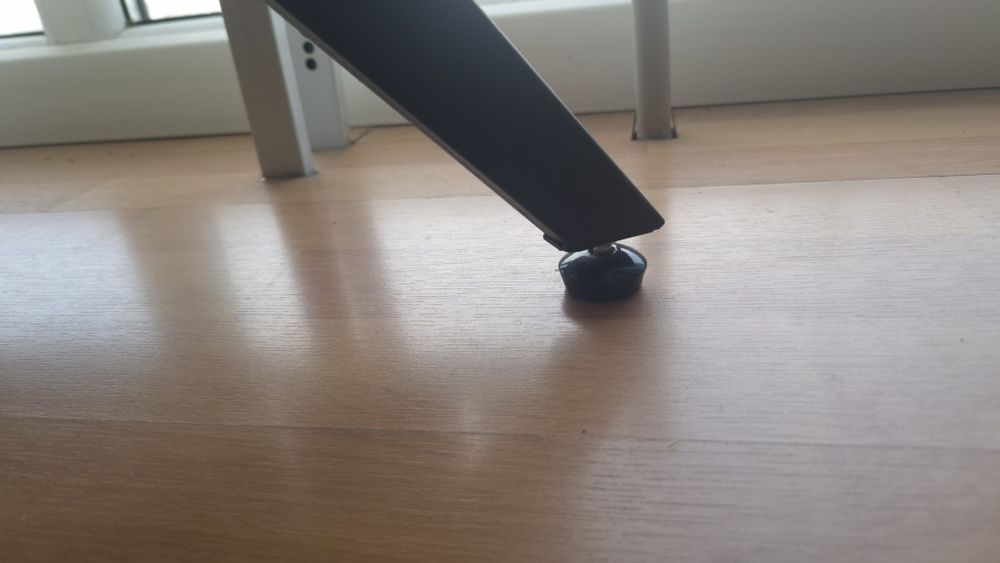 Продам стол и стулья