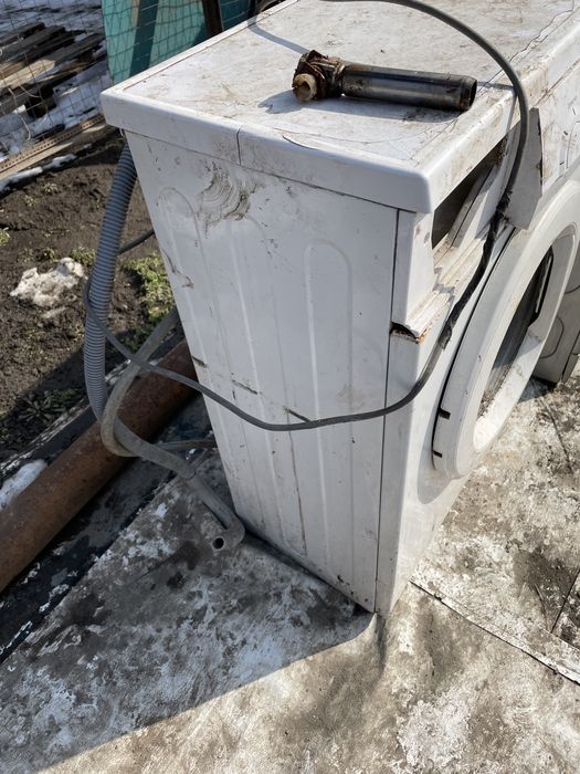 Стиральная машина Продам на запчасть