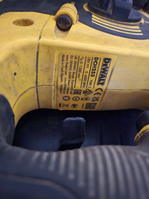 Rotopercutor Dewalt DCH 253