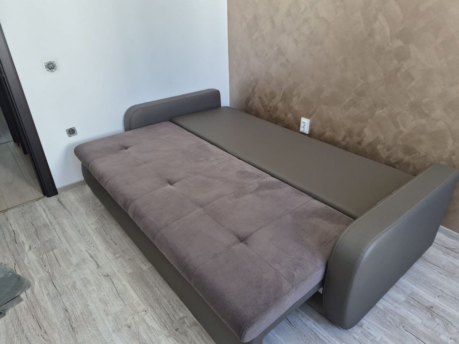 Vand canapea extensibila cu lada de depozitare