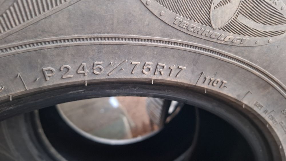 Set 245 75 R17 GOODYEAR Wrangler AT