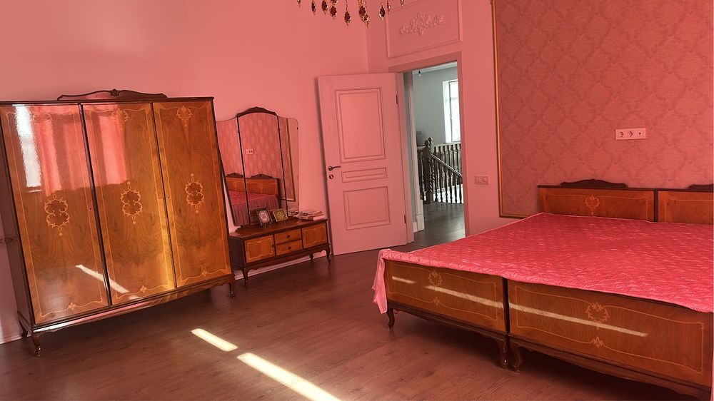 Продается раритетная мебель