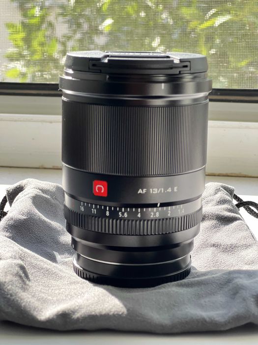 Viltrox 13mm f/1.4 E (Sony) — Состояние нового, полный комплект