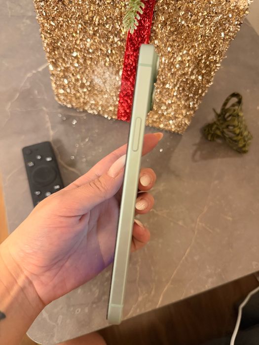 Iphone 15 plus de vânzare