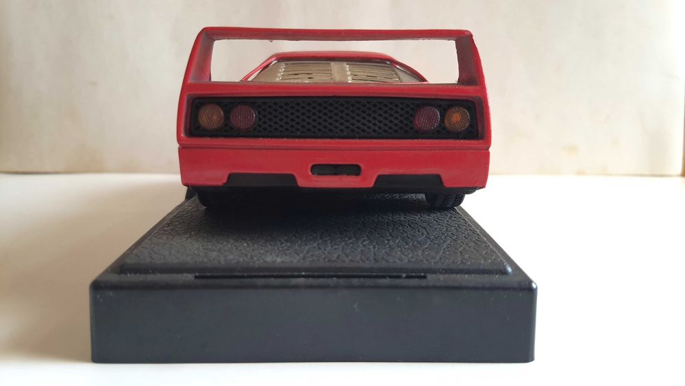 Ferrari F40, FORD KA и Darda Motor Car GT