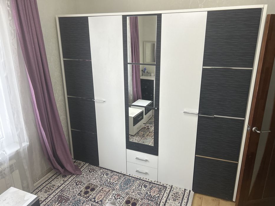 Спальный гарнитур