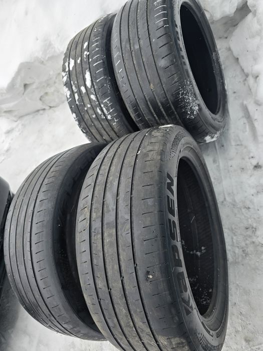 Комплект разноширокой резины r17