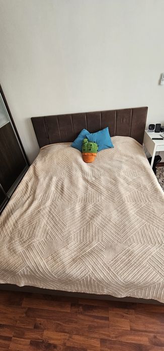 Продам кровать кинг сайз