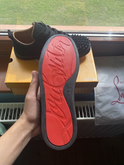 Louboutin Junior full box