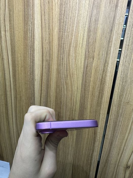 Iphone 16 pink 128 gb 95%