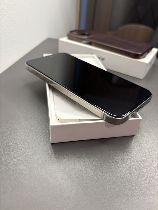 Iphone 15 pro max емкость90%