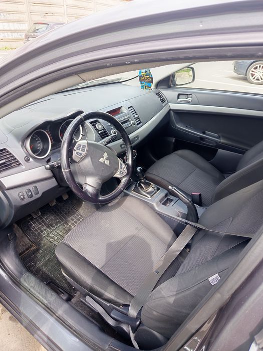 Mitsubishi Lancer