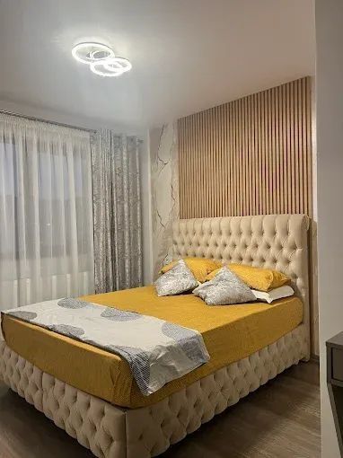 Regim Hotelier lângă Tribunal