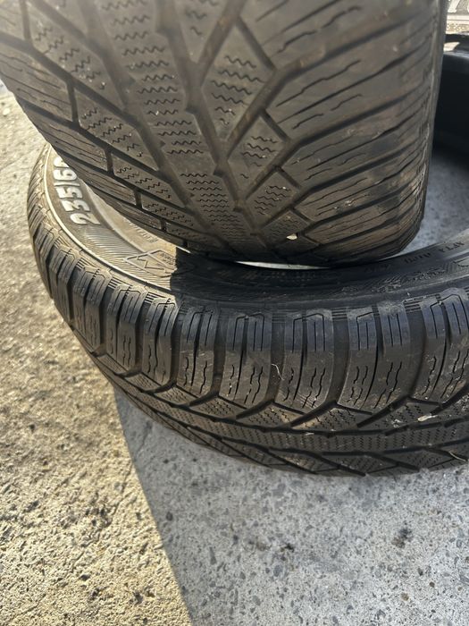 4бр Зимни гуми Semperit 235/60R18