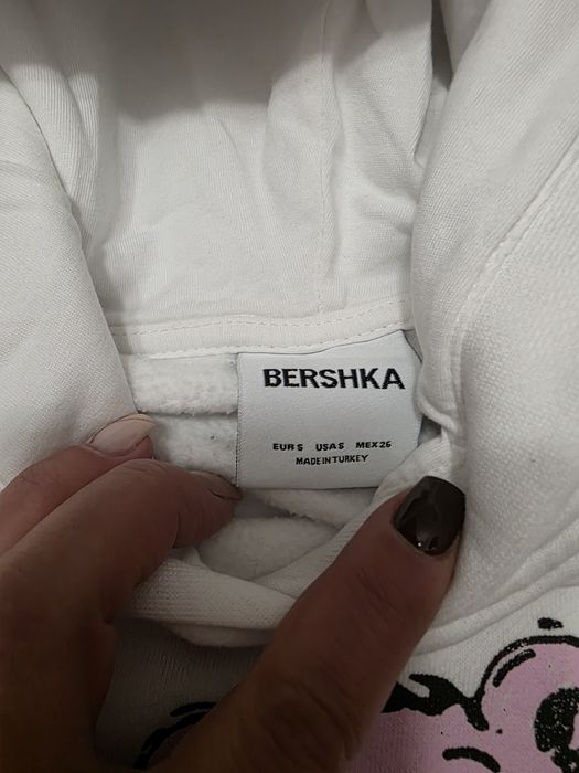 Hanorac Bershka mărimea S impecabil