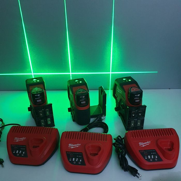 Milwaukee M12 CLLP Laser multi-liniar în cruce Rază verde