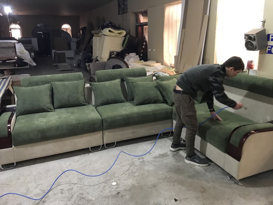 Перетяжка и реставрация мягкой мебели Диваны / кресла / стулья