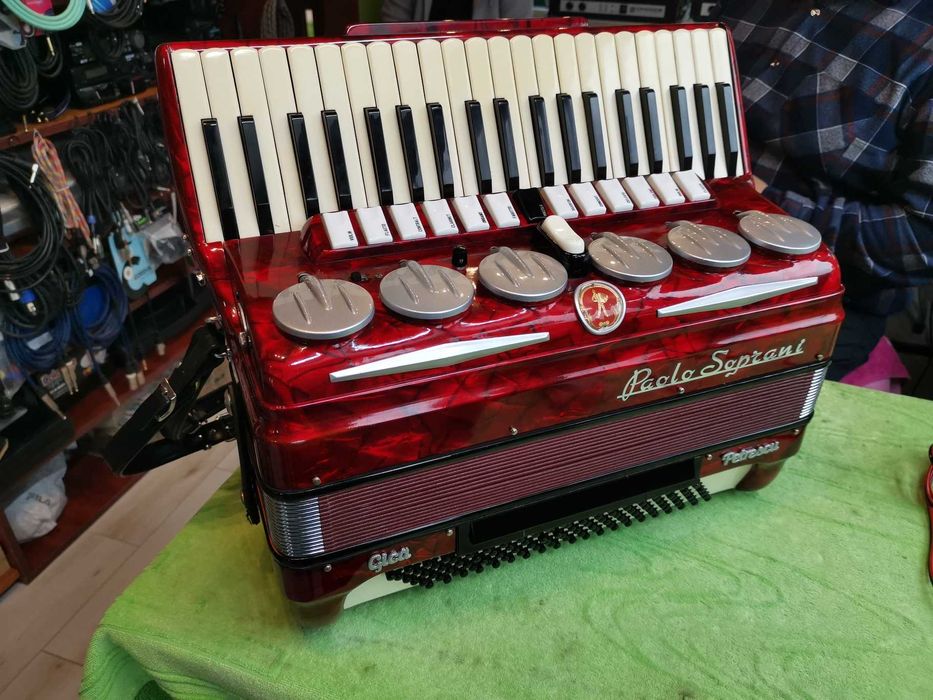 Personalizari Acordeoane Acustice