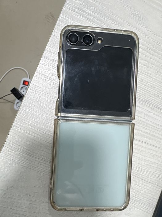 Самсунг Z flip 5