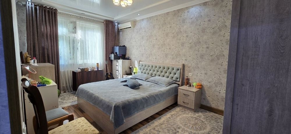 Продаётся 3х комн кварт 1 этаж на Бий метро на Б