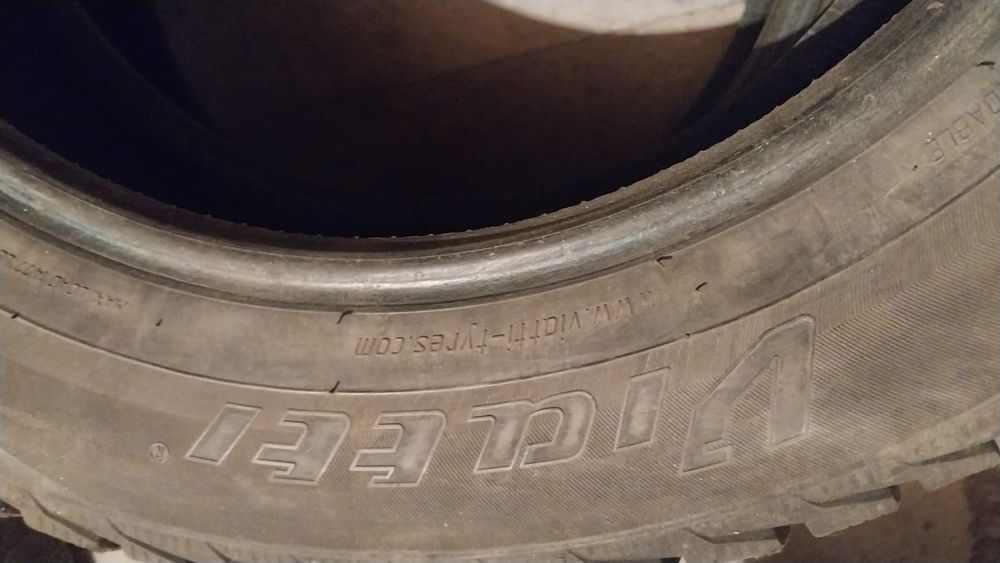 Зимние шины 20000