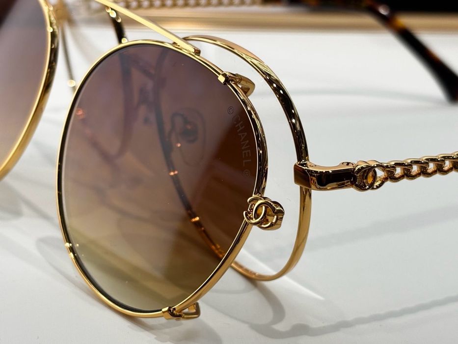 Ochelari de soare Chanel , calitate premium , pe comanda , noi