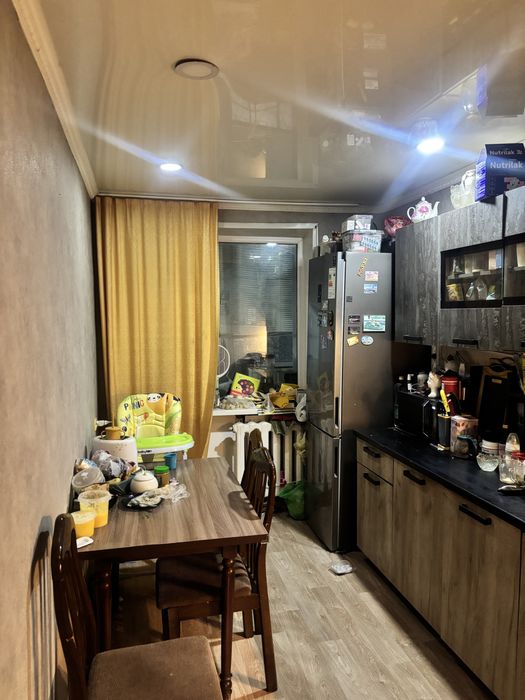 Продам квартиру Новоселова 25/10