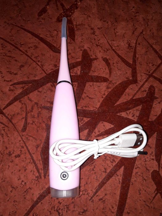 Продавам НОВ УЛТРАЗВУКОВ УРЕД за почистване на зъбен камък+5 скорости