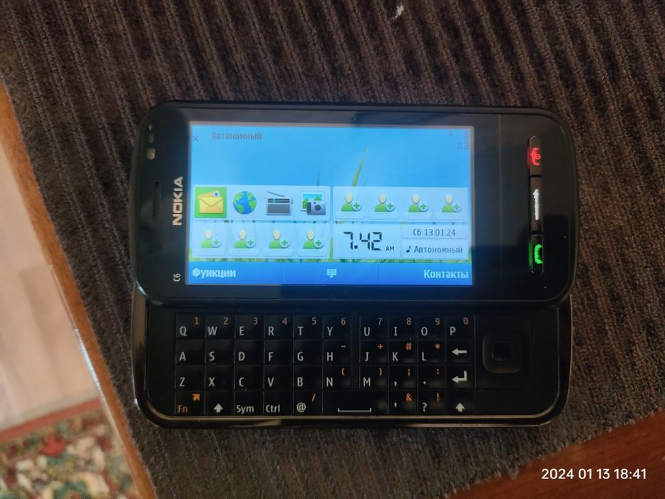 Продам телефон Samsung s5230,Nokia C6