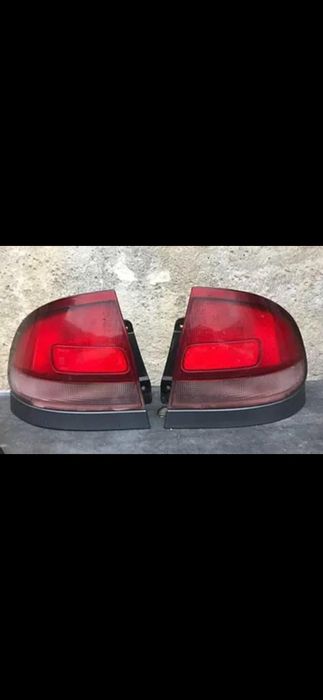 Мазда задние плафоны