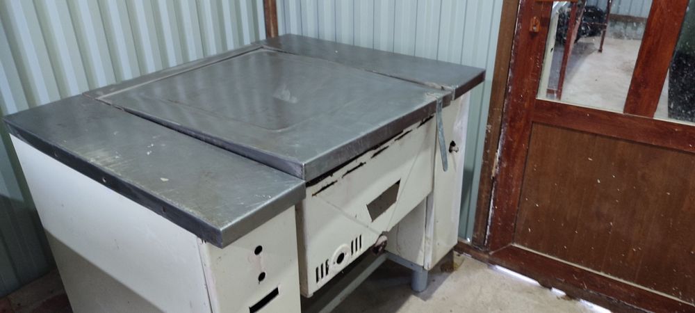 Табака аппарати сотилади