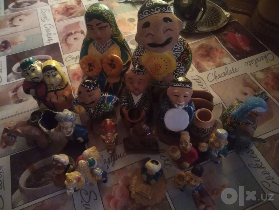 Продаю сувенирные фигурки