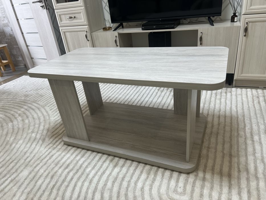 Журнальный столик