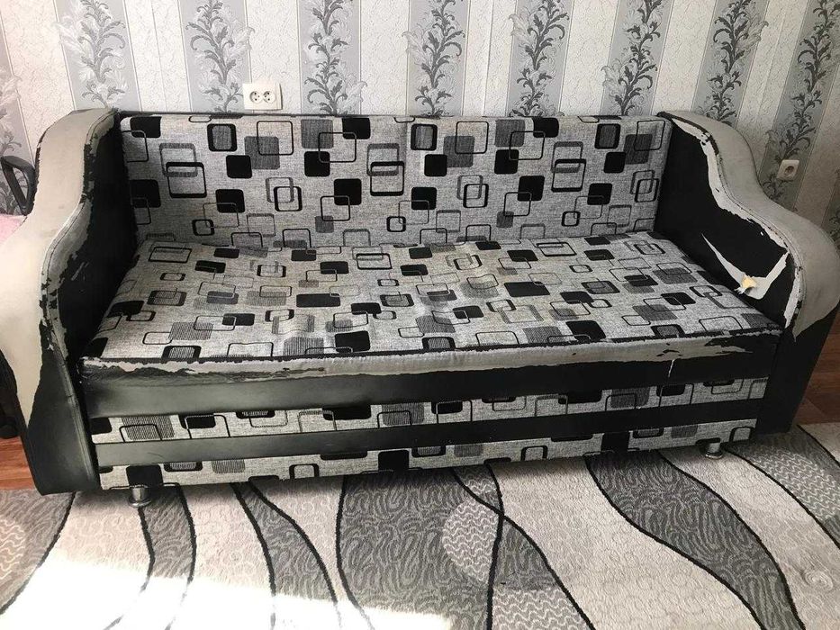 Диван даром (самовывоз)