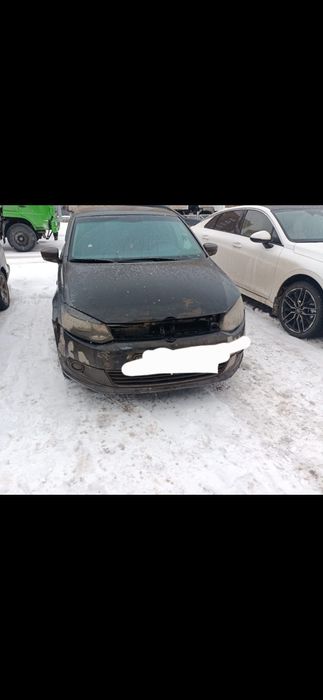 Продам капот и фары