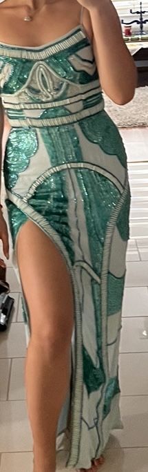 Rochie Asos Design cu margele si paiete lunga cu crapatura