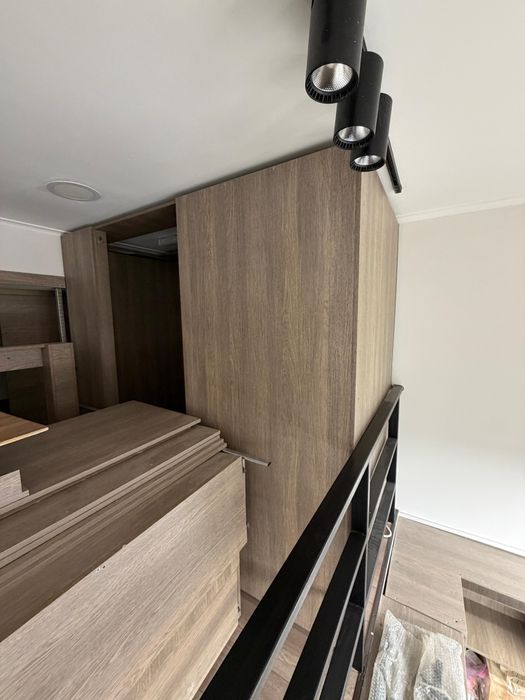 Продам раздевалку с зеркалом