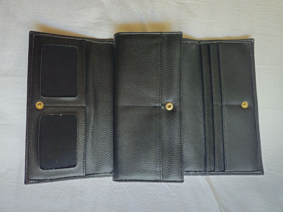 Дамско портмоне Derimod