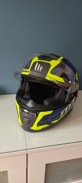 Каска за мотор MT Thunder3 SV, размер М