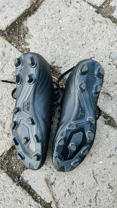 Футболни обувки Adidas 41.5