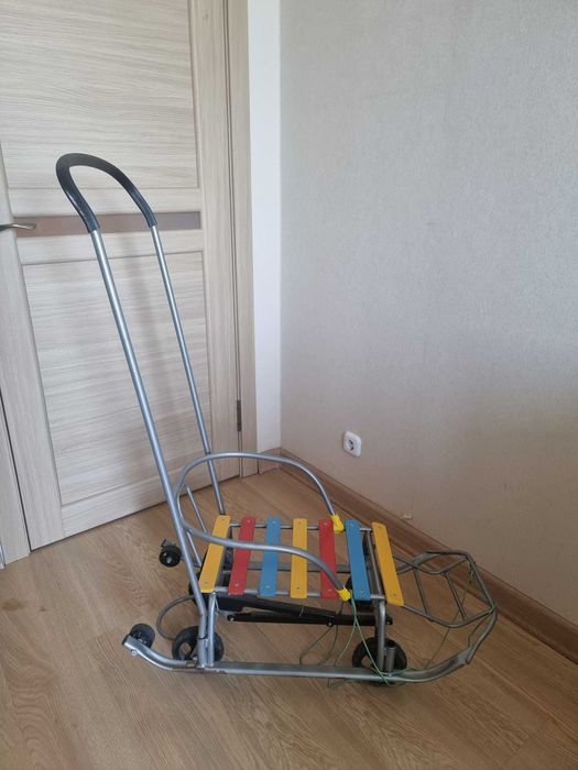 Санки детские на колёсах