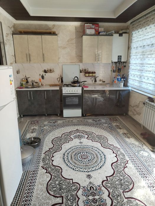 2 хонали 3 хона килинган евро ремонт айрим жихозлари билан