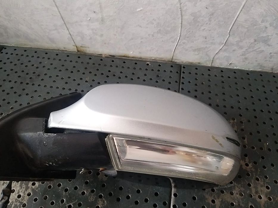 Oglinda electrica stanga vw passat b6 3c pentru piese