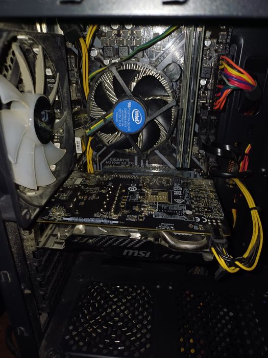 Procesor I5 + GTX 1060 + placă de bază