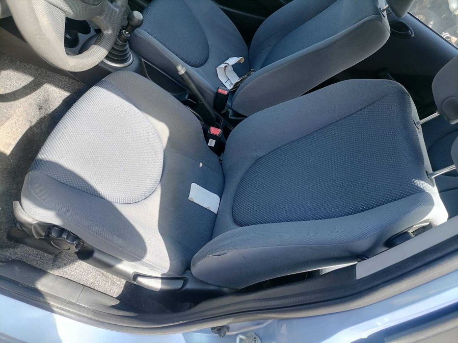 Honda Jazz 1,2 i , Хонда Джаз на части!
Април 2006