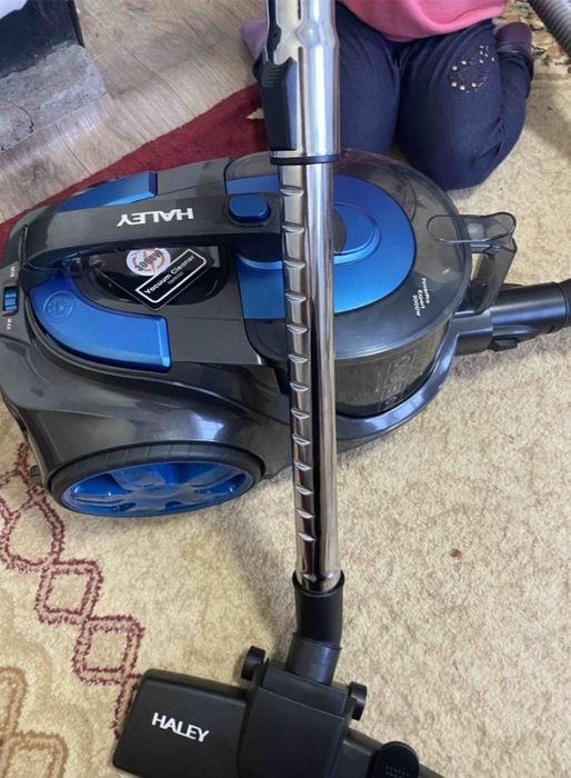 Пыльесос новый haley