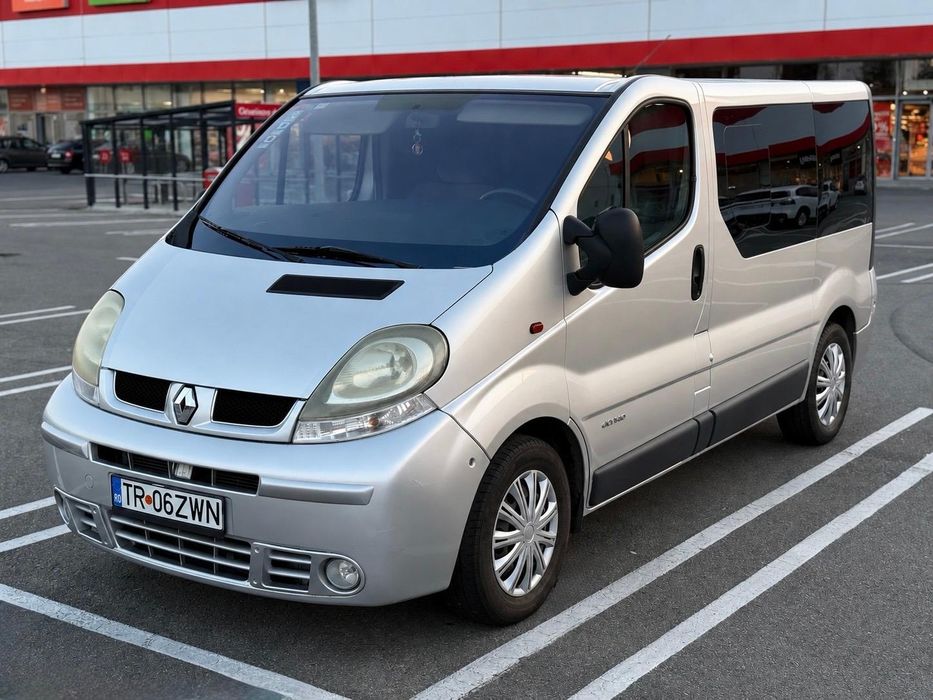RENAULT Trafic 2006 — imagine 2