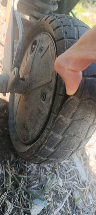Vând trotinetă kukirin g2