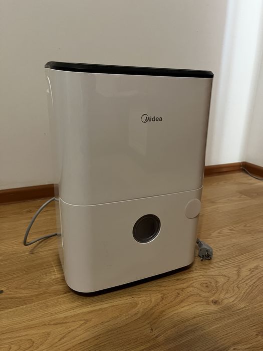 Осушитель воздуха Midea MDDF-20DEN7