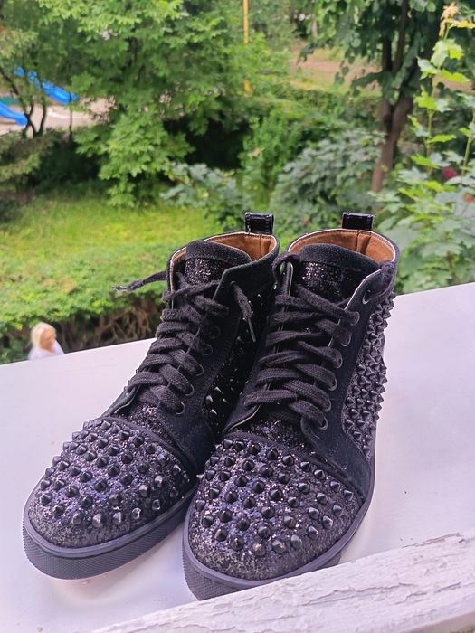 Vand Pantofi Eleganti cu Talpa Rosie